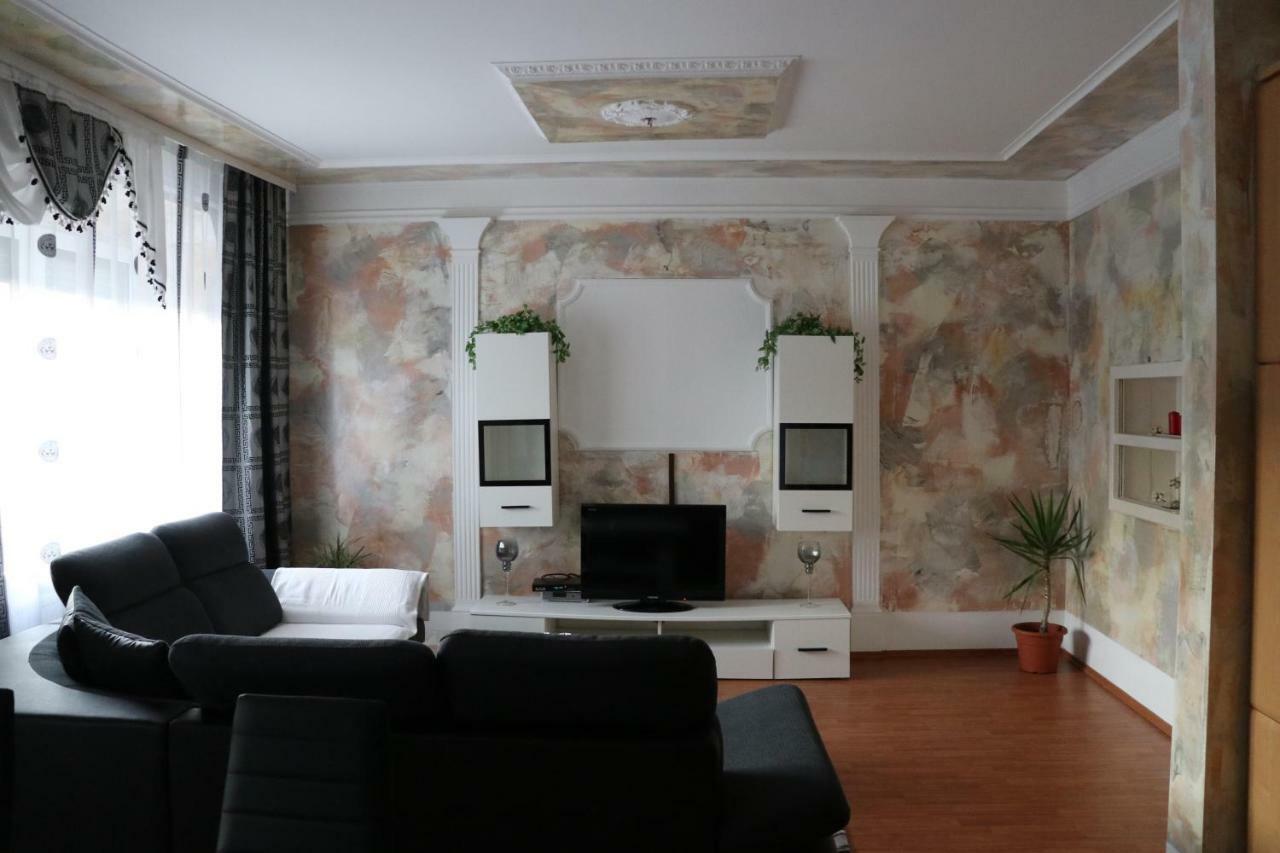 The Lakehouse Villa Neusiedl Am See Wienerstrasse 8 Luaran gambar