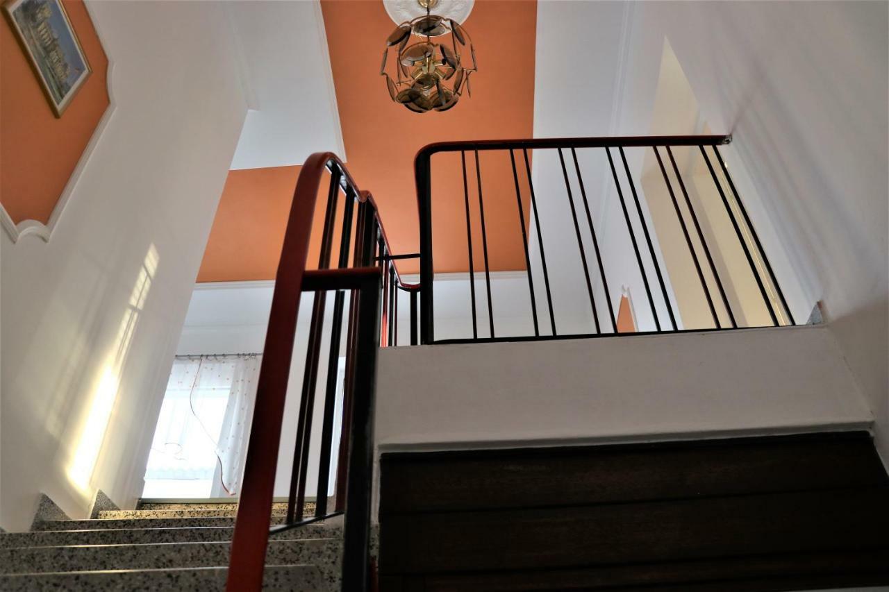 The Lakehouse Villa Neusiedl Am See Wienerstrasse 8 Luaran gambar