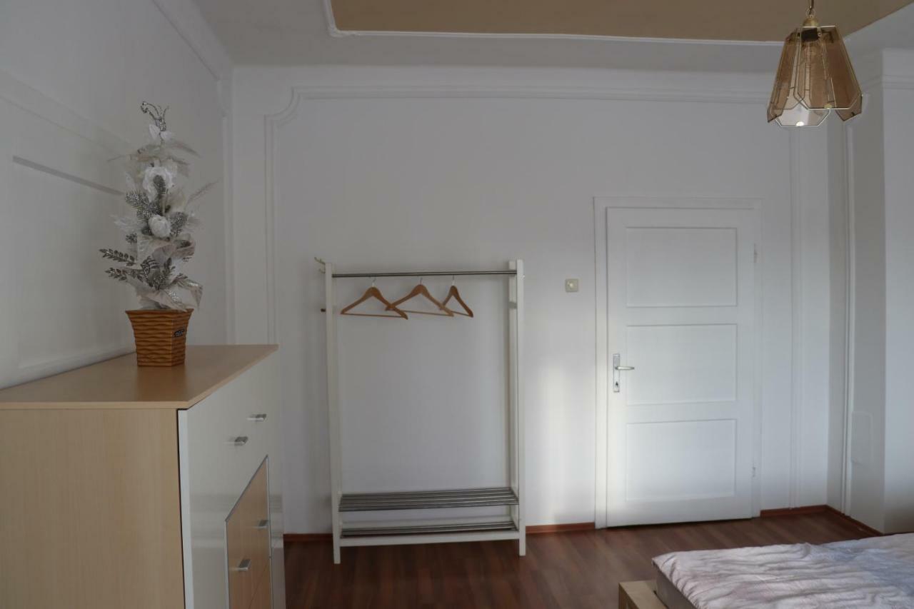 The Lakehouse Villa Neusiedl Am See Wienerstrasse 8 Luaran gambar
