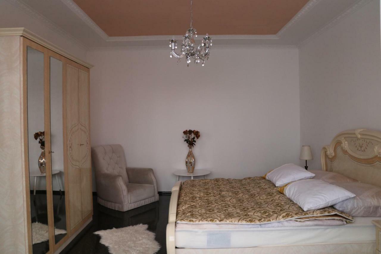 The Lakehouse Villa Neusiedl Am See Wienerstrasse 8 Luaran gambar